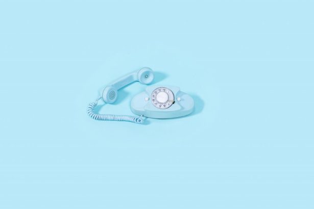 blue-vintage-rotary-phone-on-bright-blue-background-1024×683
